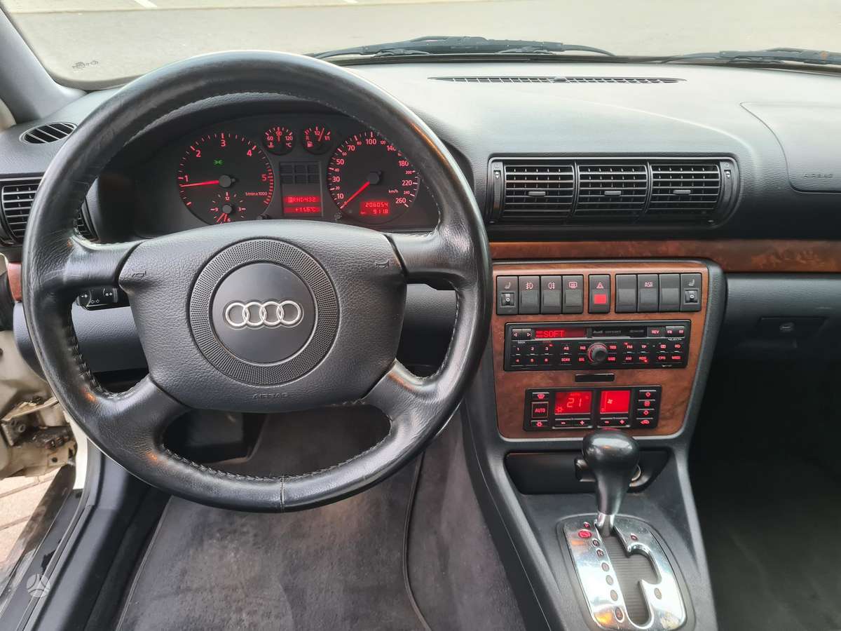 Audi A4, 2.5 l., Универсал