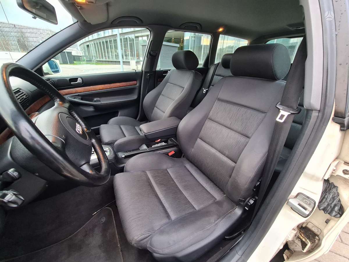 Audi A4, 2.5 l., Универсал