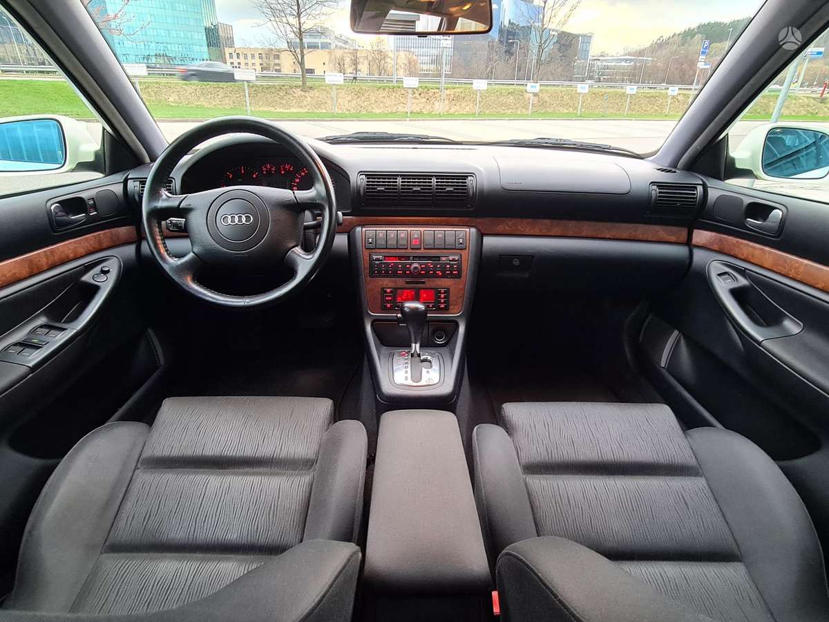 Audi A4, 2.5 l., Универсал