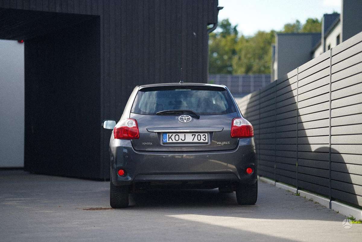 Toyota Auris - 5