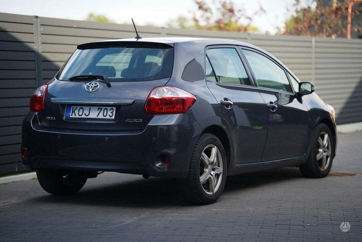 Toyota Auris - 4