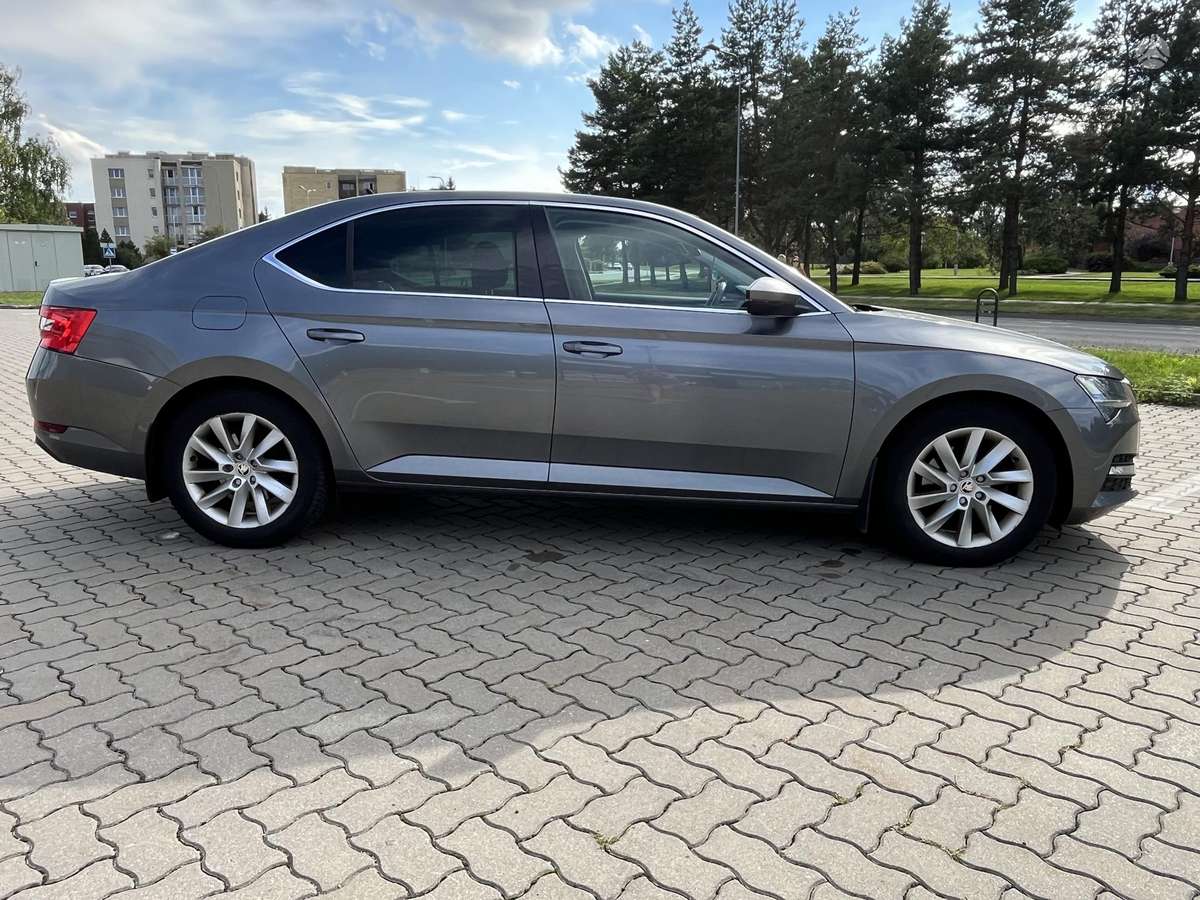 Škoda Superb - 4
