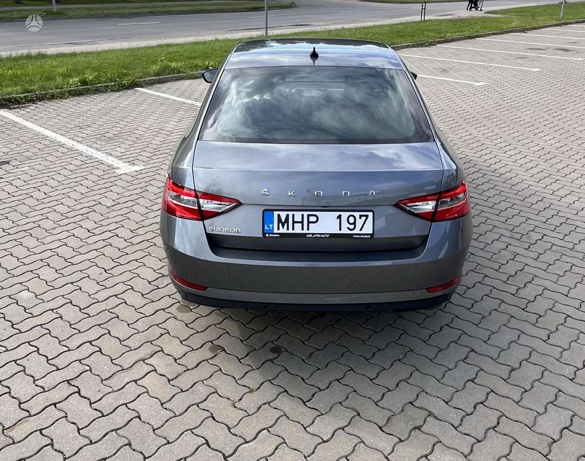 Škoda Superb - 7