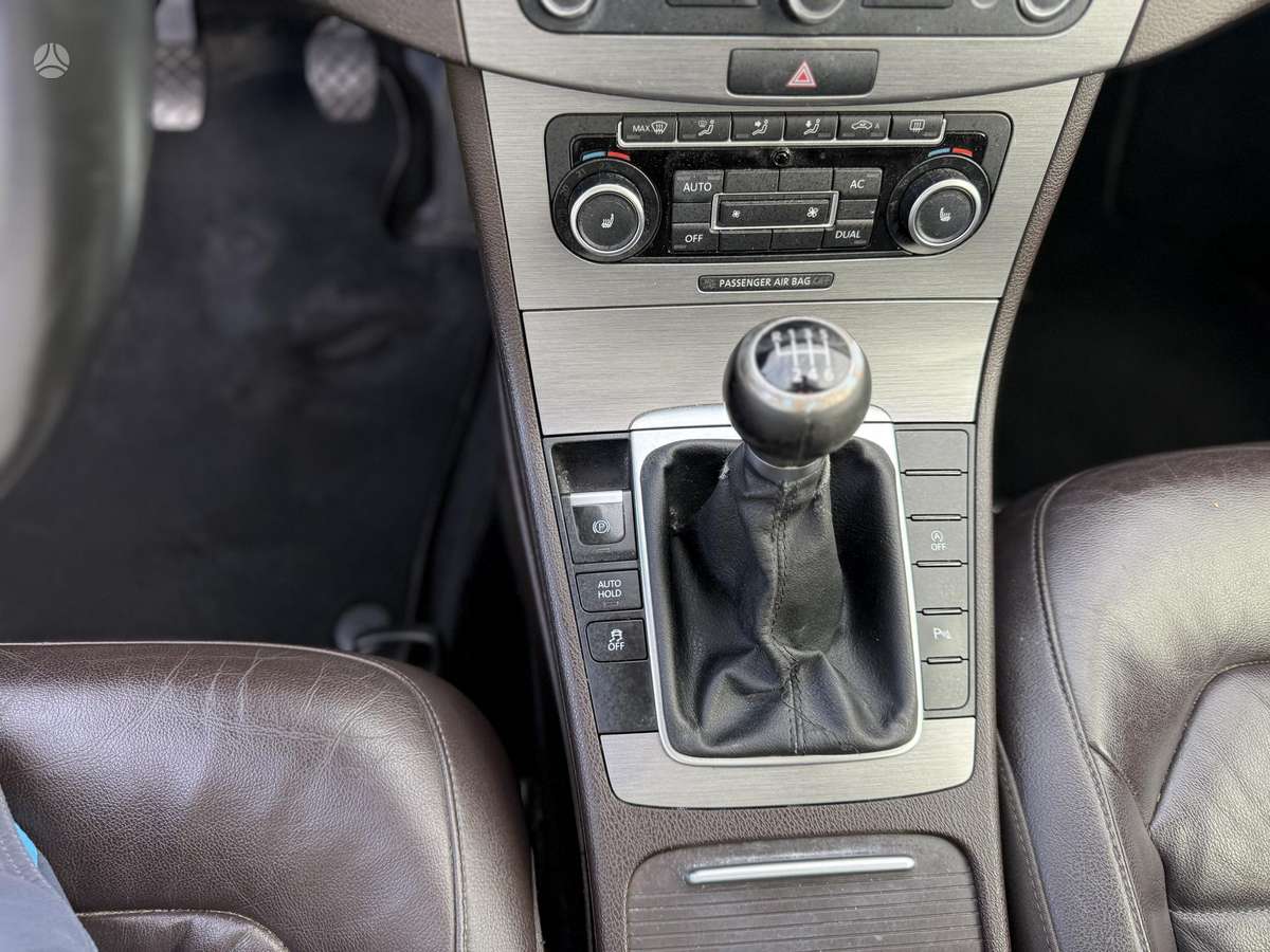 Volkswagen Passat, 1.6 l., Универсал
