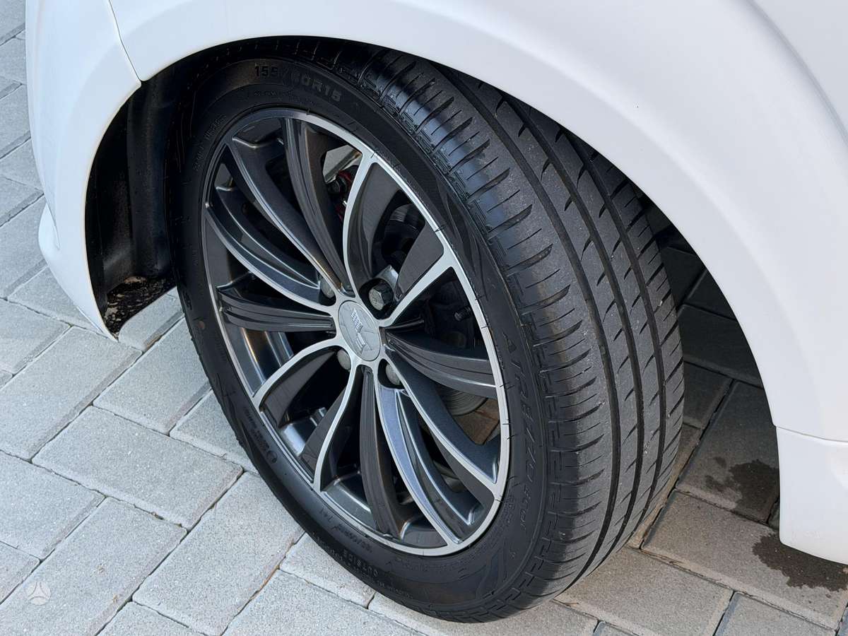 Ligier JS50, 0.5 l., Хэтчбек