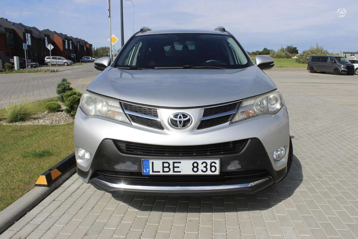 Toyota RAV4 - 2