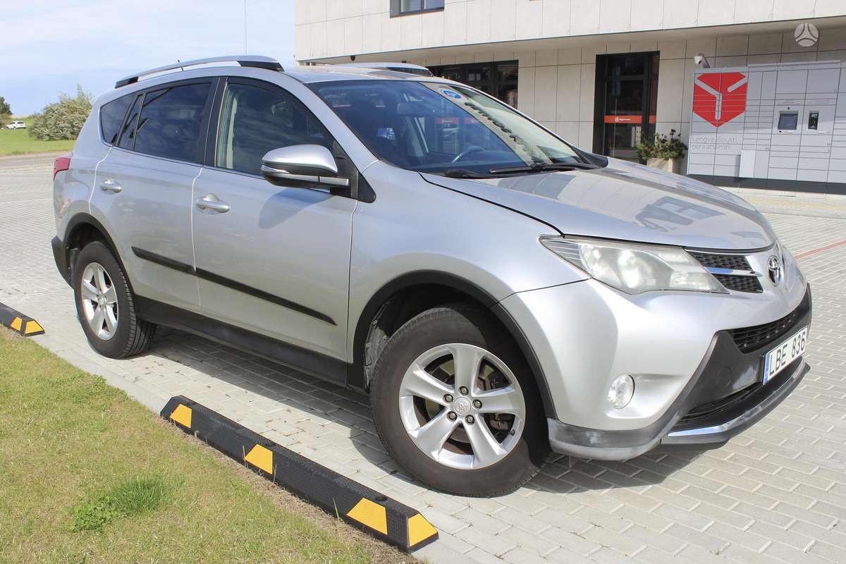 Toyota RAV4 - 3