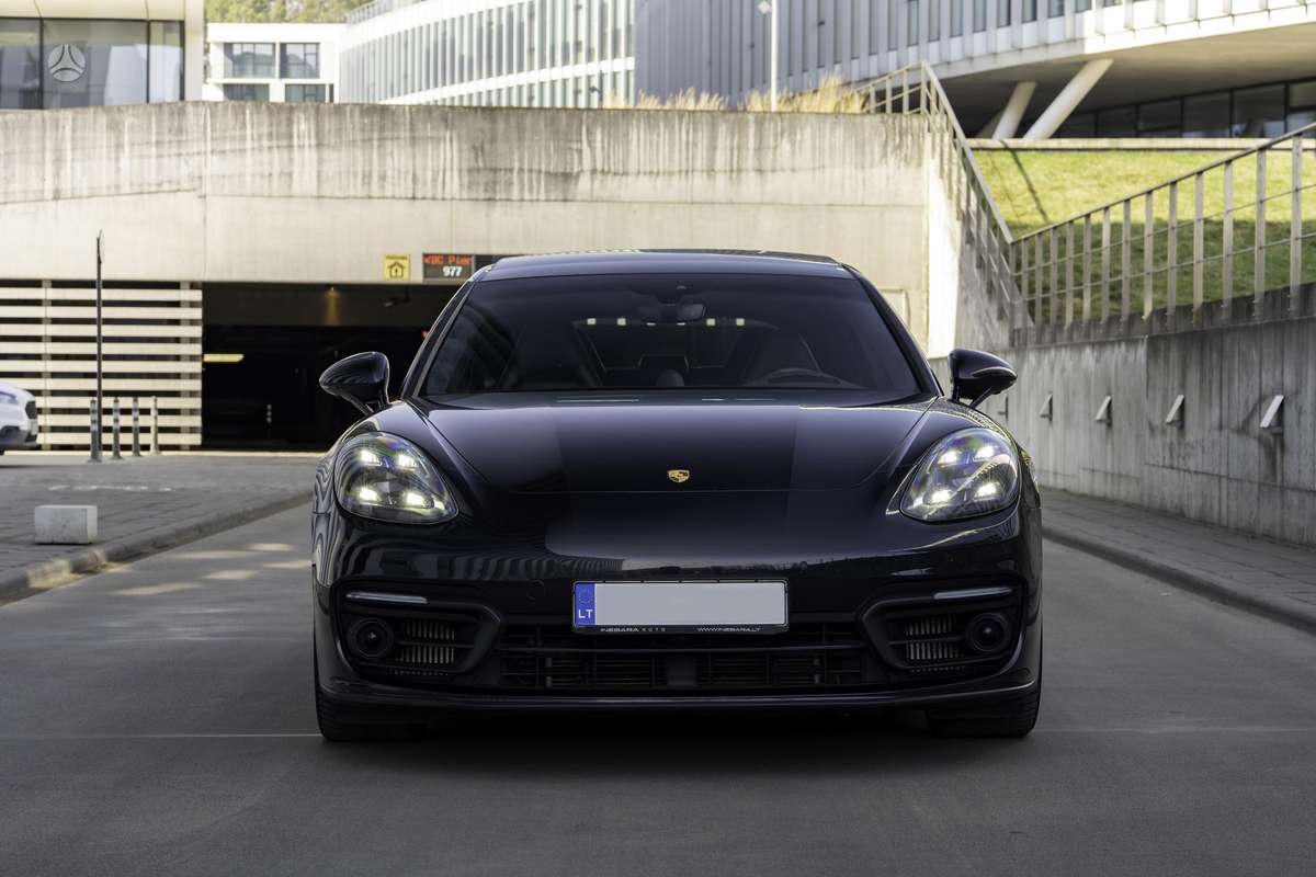 Porsche Panamera - 6