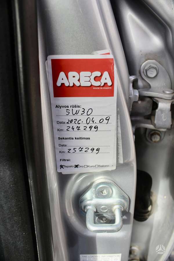 Toyota RAV4 - 11