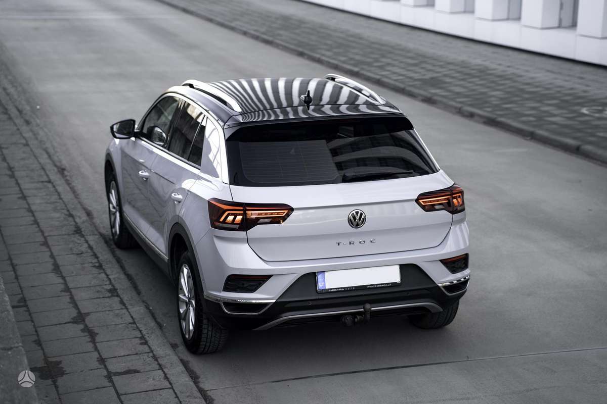 Volkswagen T-Roc - 8