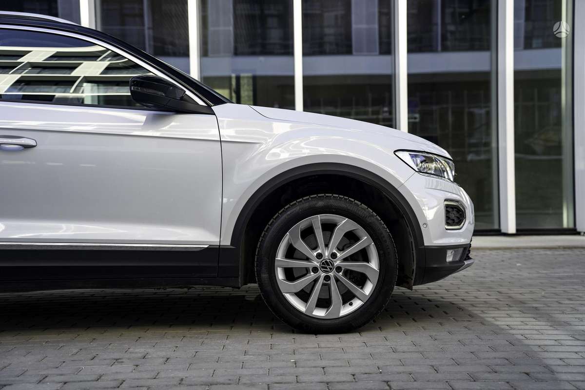 Volkswagen T-Roc - 12