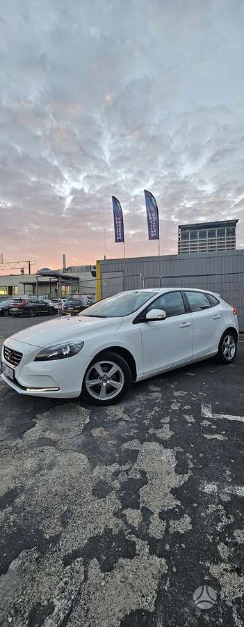 Volvo V40 - 1