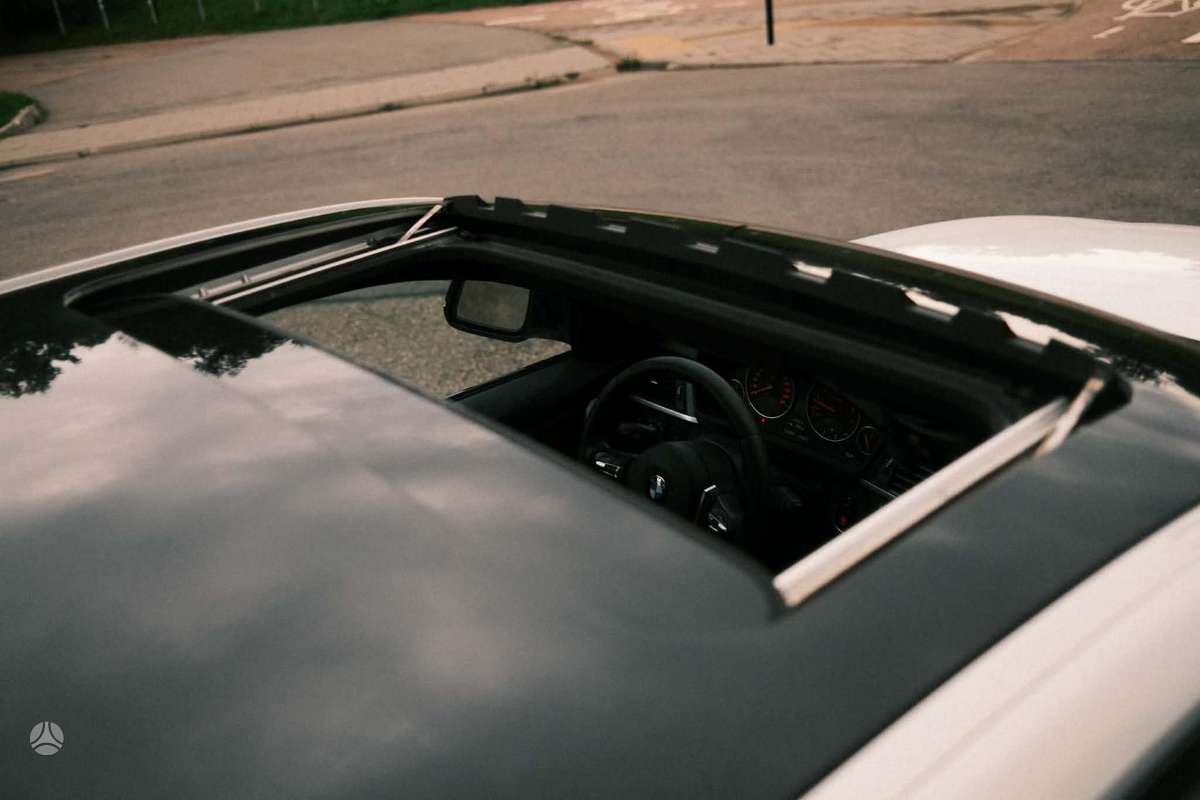 BMW 328, 2.0 l., Седан
