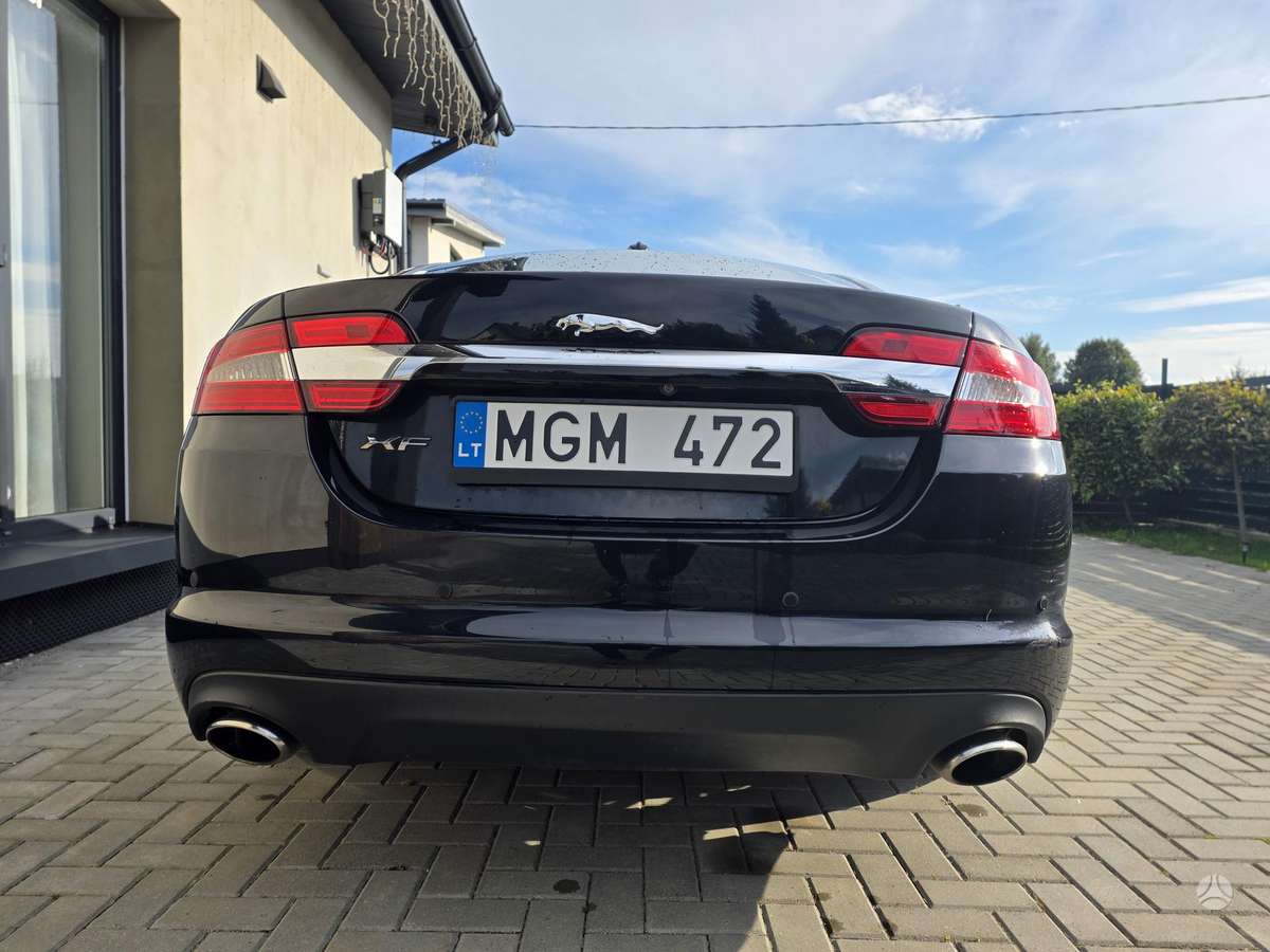 Jaguar XF, 3.0 l., Седан