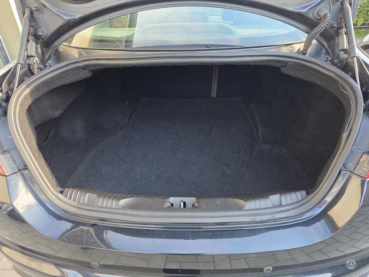 Jaguar XF, 3.0 l., Седан