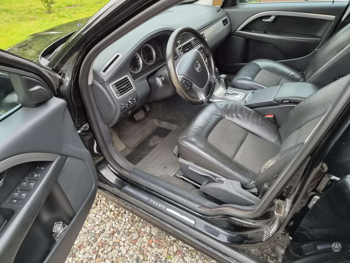 Volvo V70, 2.4 l., wagon