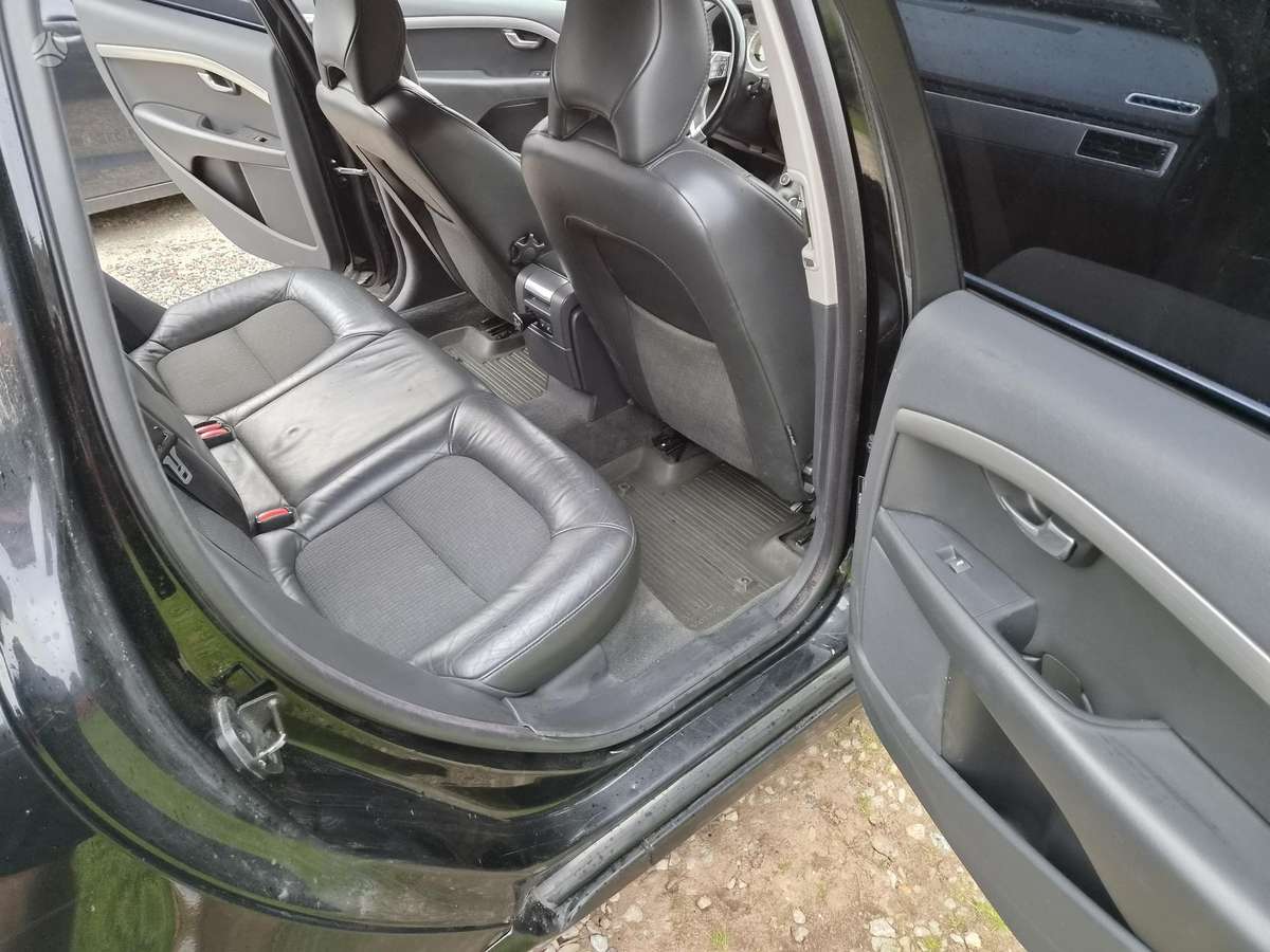 Volvo V70, 2.4 l., wagon