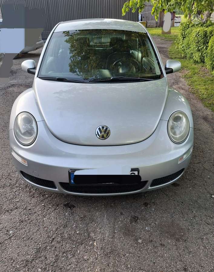 Volkswagen Beetle - 1