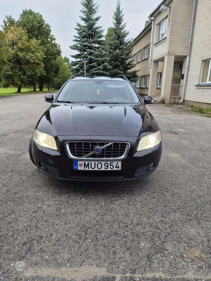 Volvo V70, 2.4 l., wagon