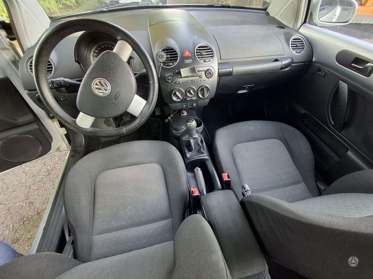 Volkswagen Beetle - 5