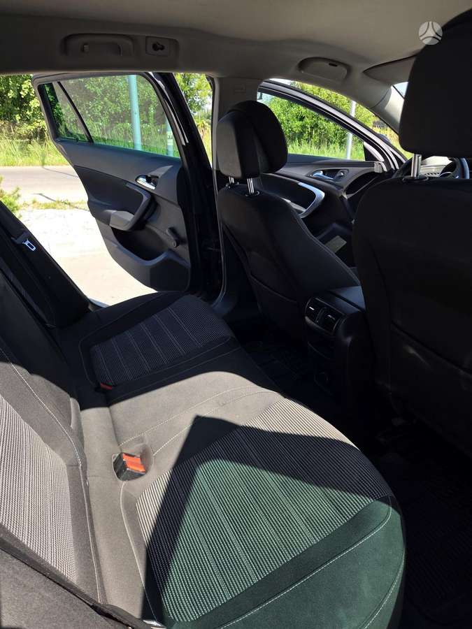 Opel Insignia, 2.0 l., Универсал