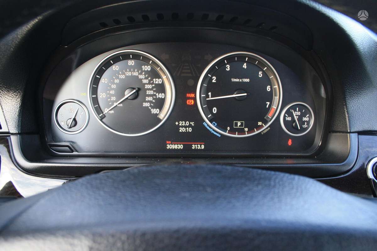 BMW 528, 2.0 l., Седан