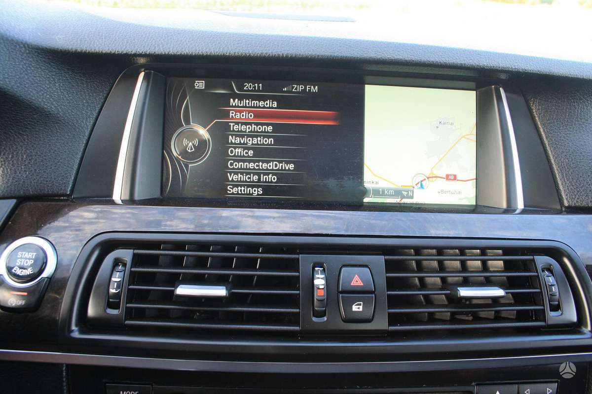 BMW 528, 2.0 l., Седан