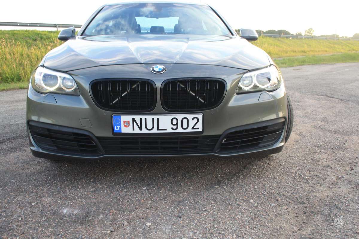 BMW 528, 2.0 l., Седан