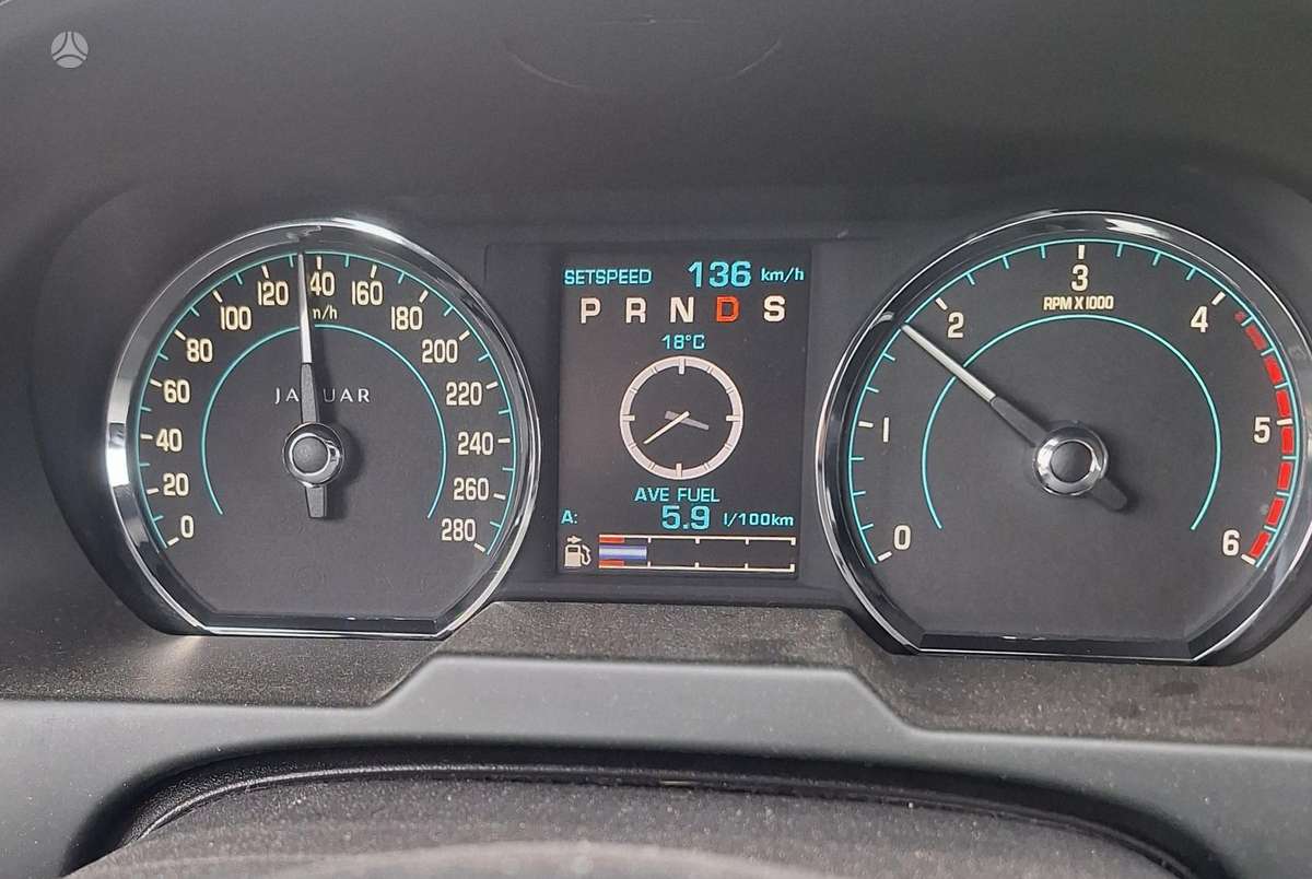 Jaguar XF, 3.0 l., Седан