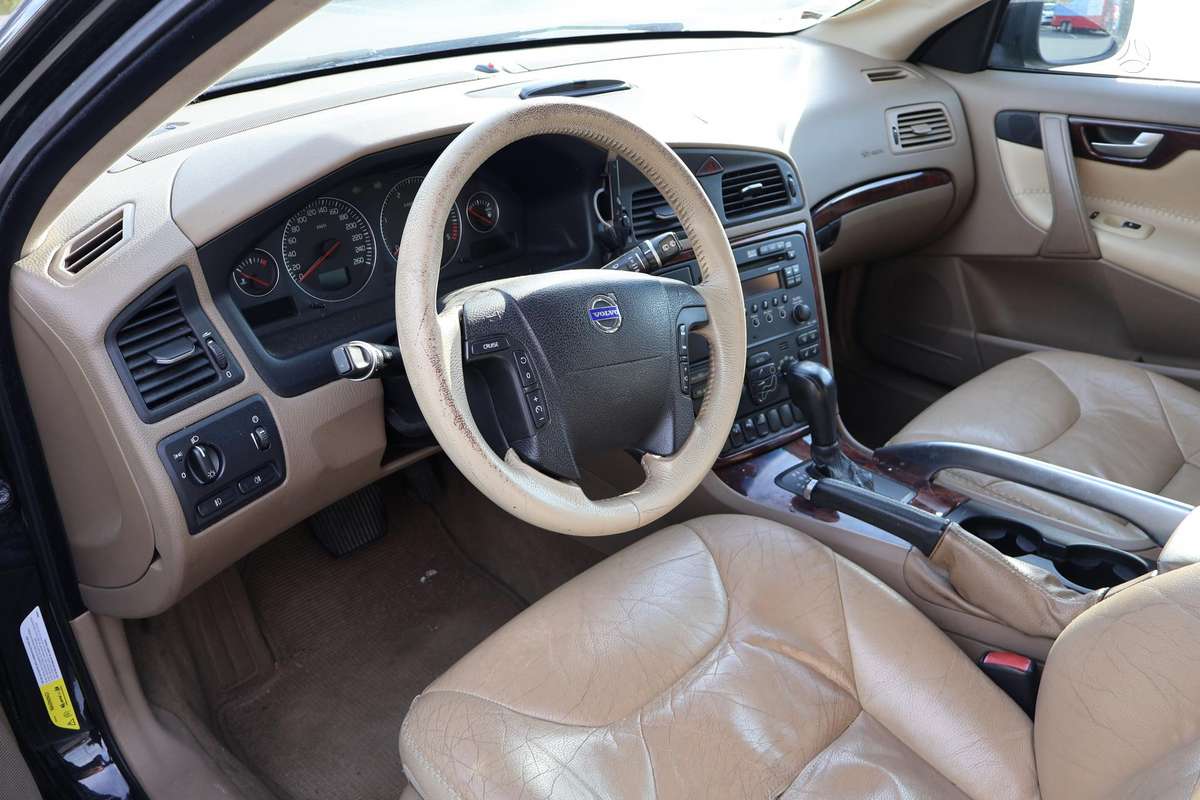 Volvo XC70 - 6