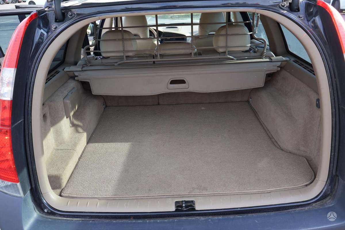 Volvo XC70 - 10