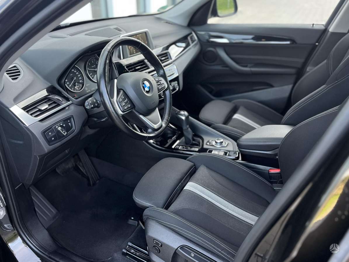 BMW X1, 2.0 l., Внедорожник / Кроссовер