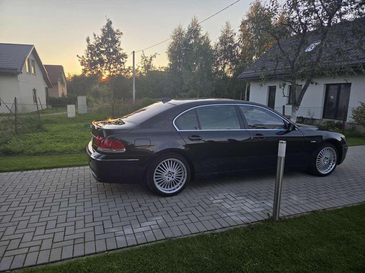BMW 730, 3.0 l., Седан