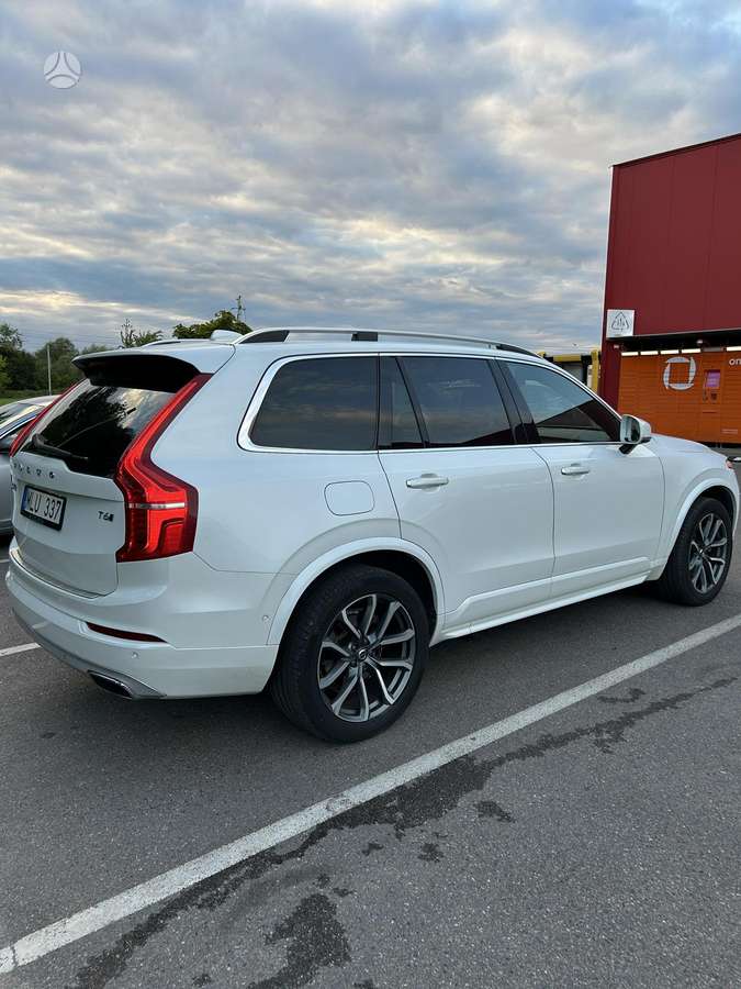 Volvo XC90 - 7