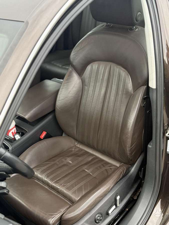 Audi A6 allroad, 3.0 l., Универсал
