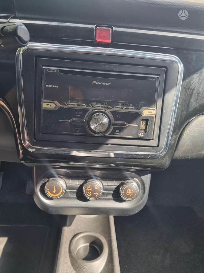 Ligier JS50, 0.5 l., hatchback