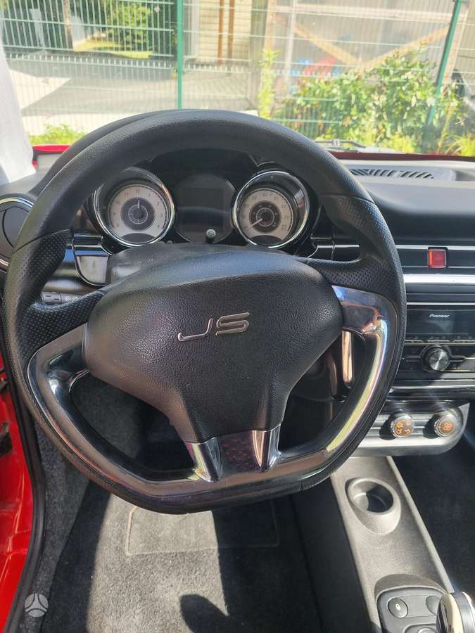 Ligier JS50, 0.5 l., hatchback