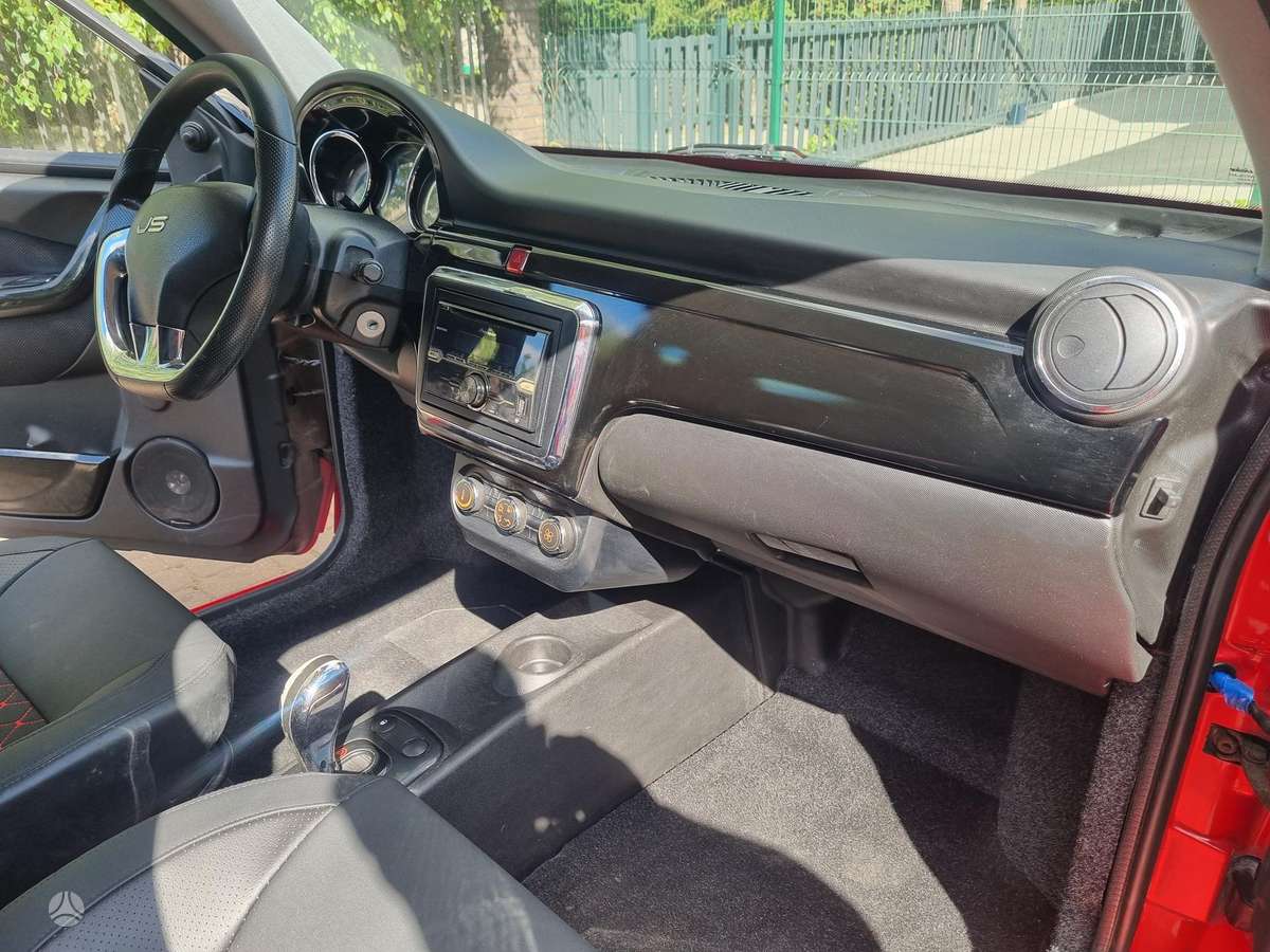Ligier JS50, 0.5 l., hatchback