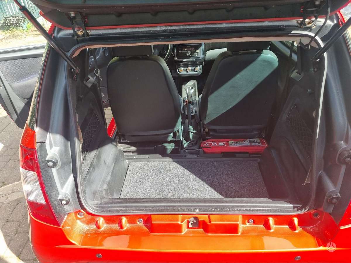 Ligier JS50, 0.5 l., hatchback