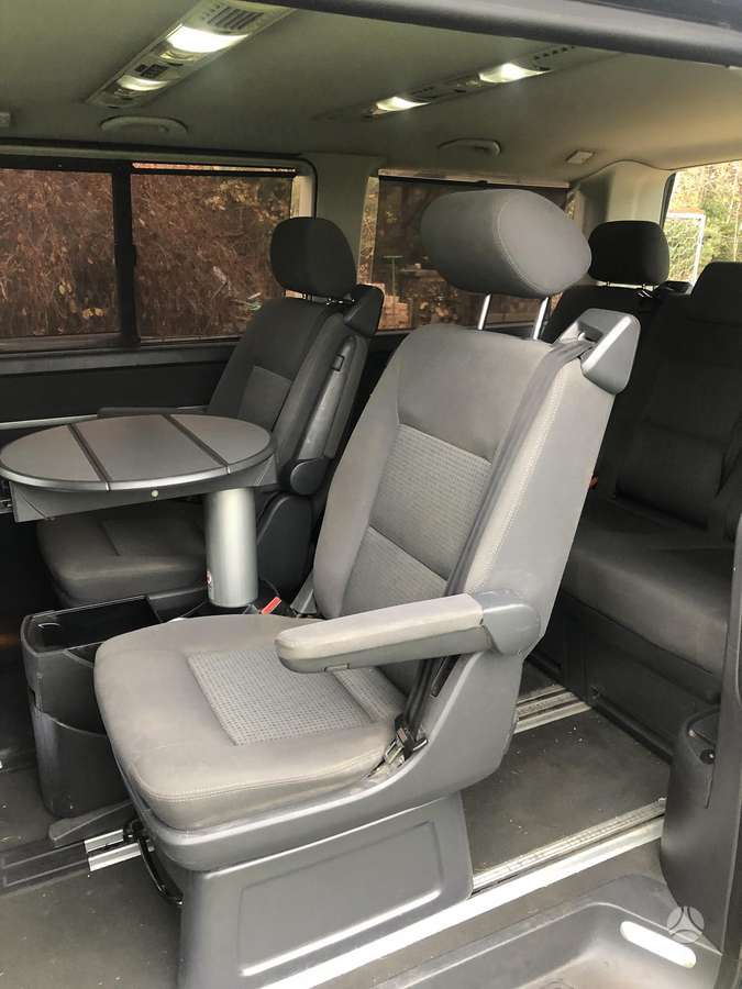 Volkswagen Multivan, 2.5 l., Минивэн