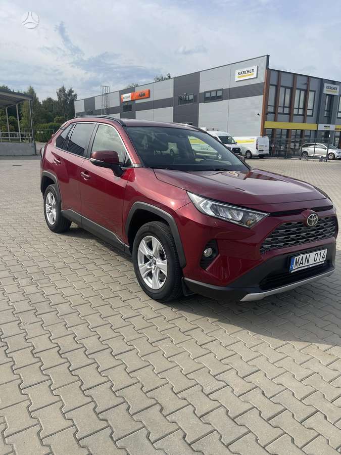 Toyota RAV4 - 1