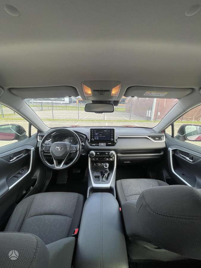 Toyota RAV4 - 6