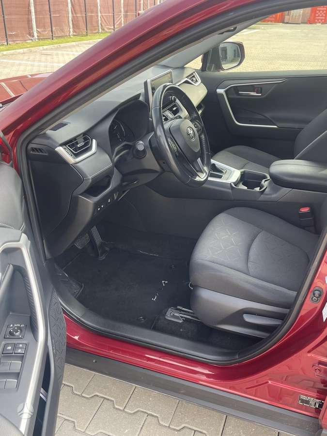 Toyota RAV4 - 9