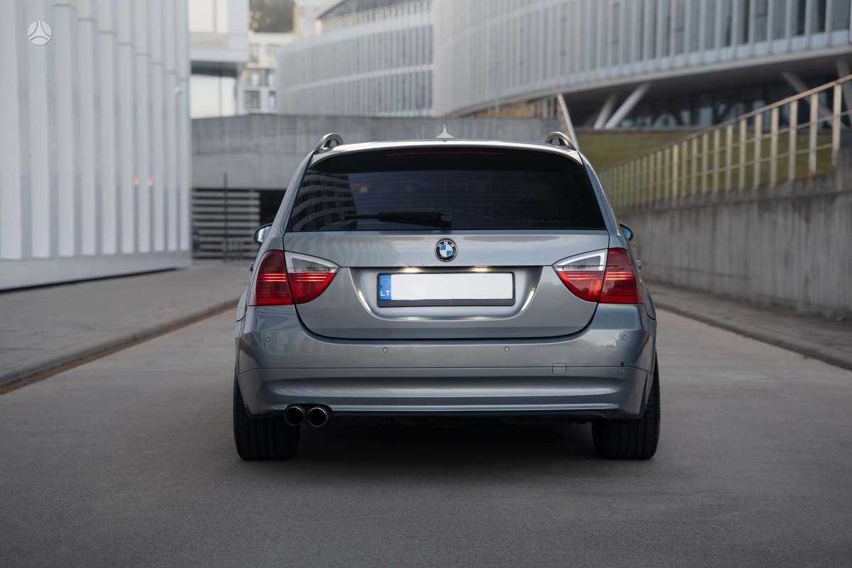 BMW 320, 2.0 l., Универсал