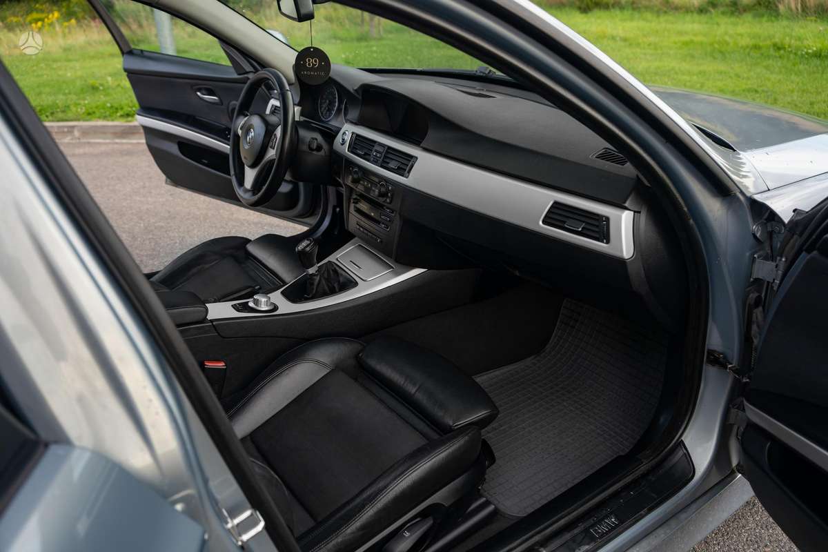 BMW 320, 2.0 l., Универсал