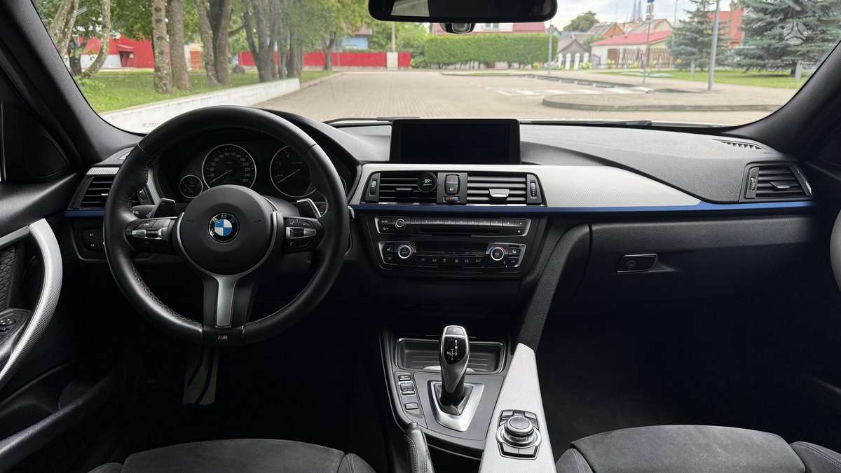 BMW 320, 2.0 l., wagon