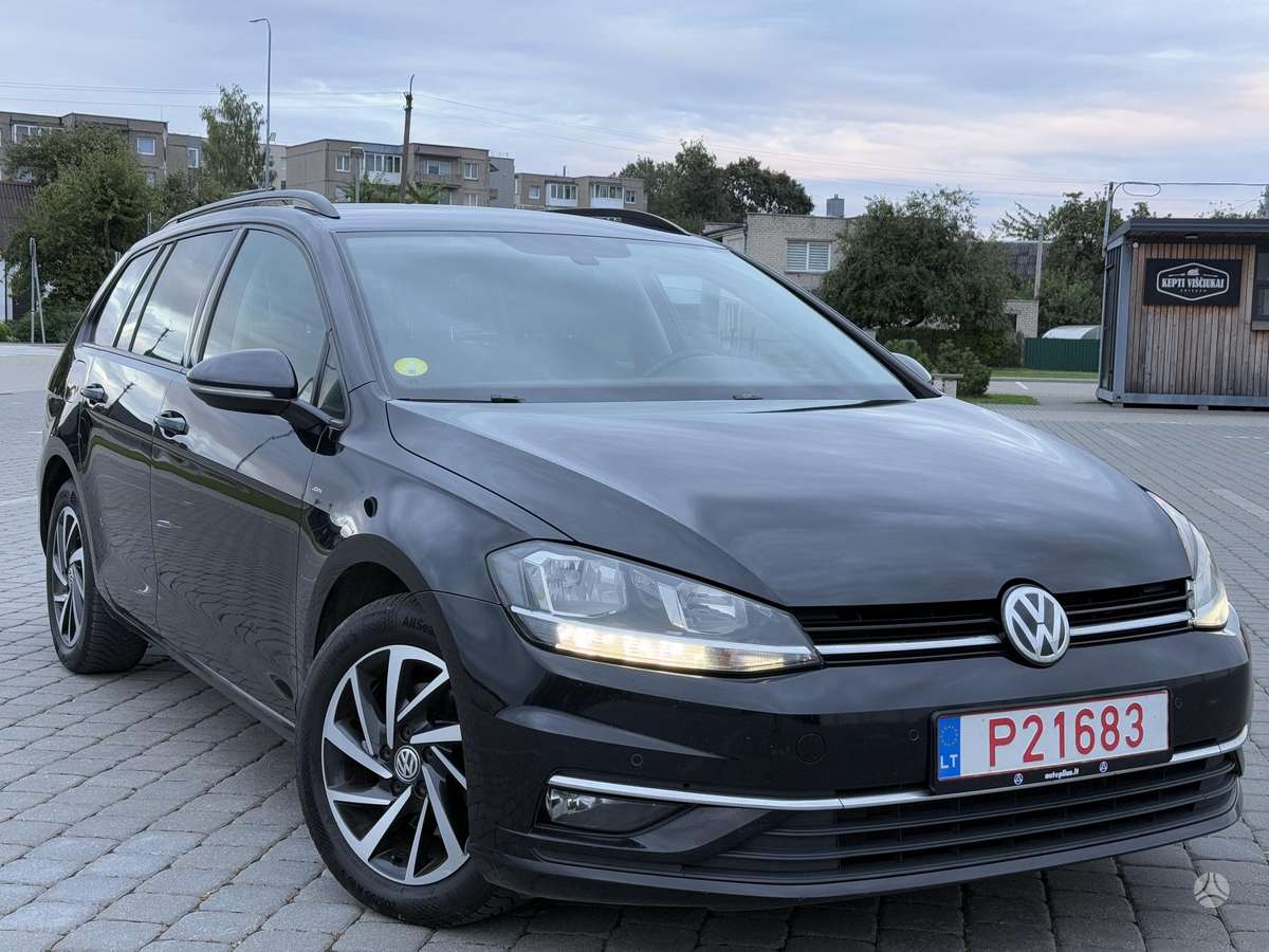 Volkswagen Golf - 2