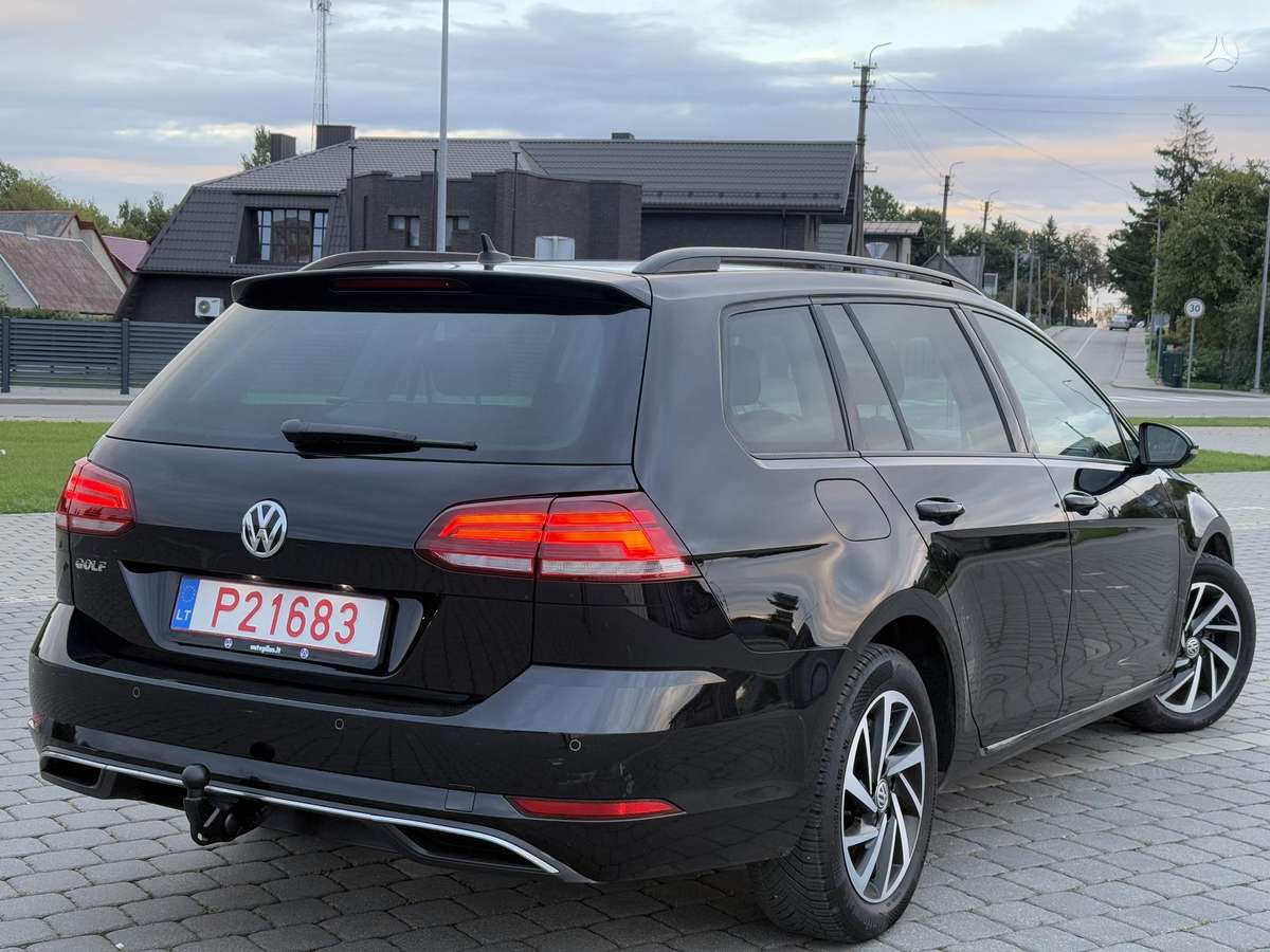 Volkswagen Golf - 3