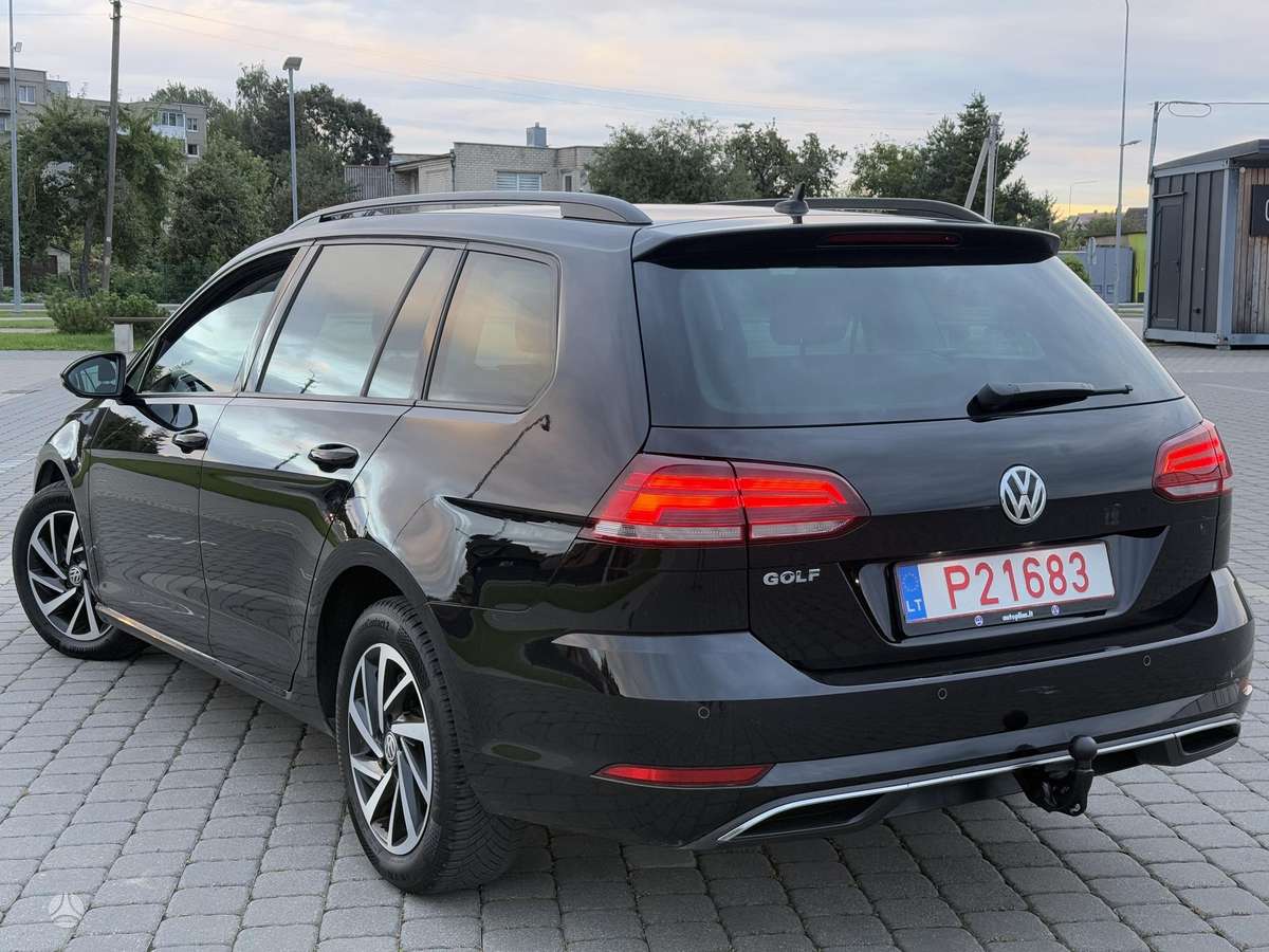 Volkswagen Golf - 4