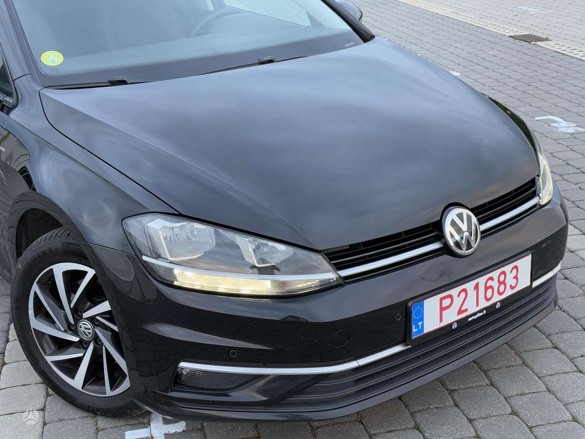 Volkswagen Golf - 9
